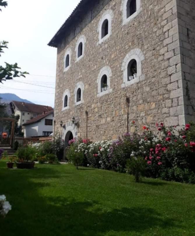 Hôtel Stone Tower à Plav Extérieur photo